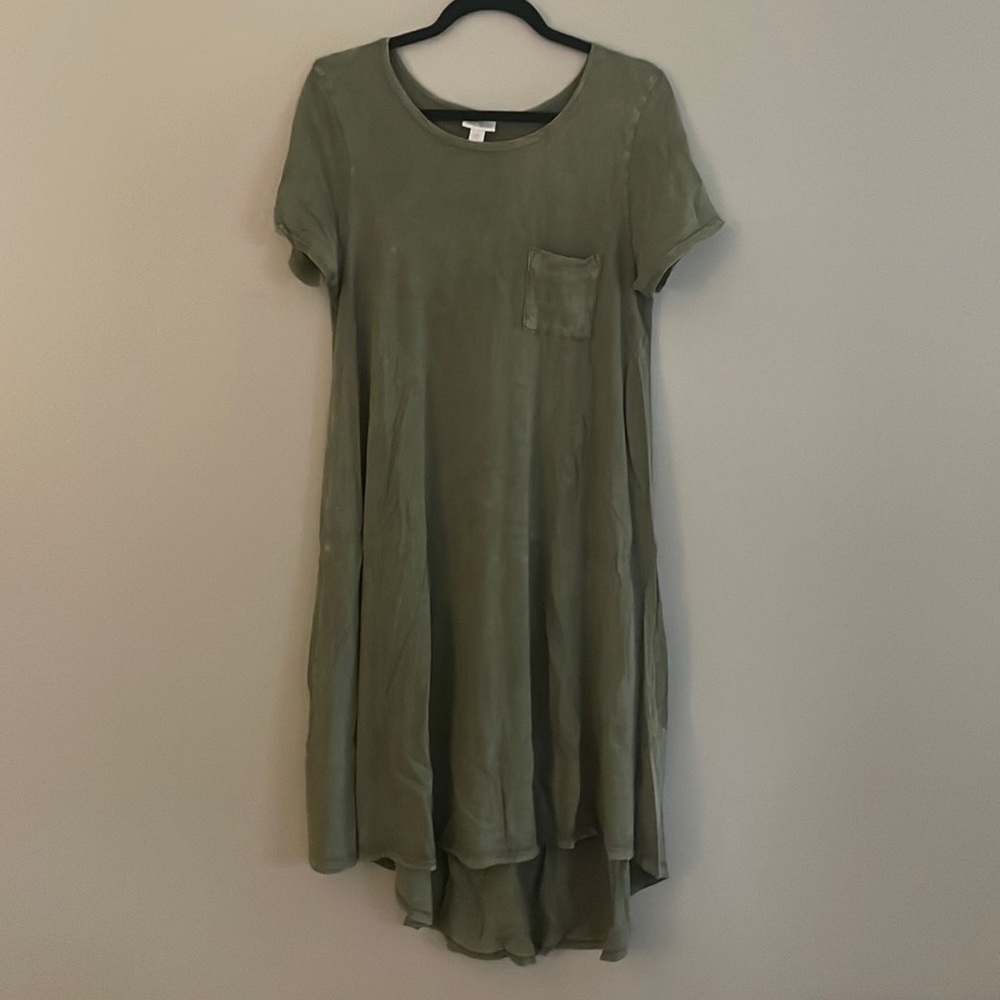 LulaRoe Carly Short Sleeve Dress. Size XS. Acid washed olive green.